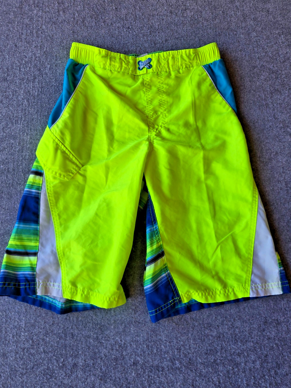 Ocean Pacific OP Boys Board / Swim Shorts Size XL 14-16 Excellent Condition